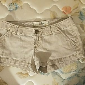 new, never worn, hollister, 0 shorts!